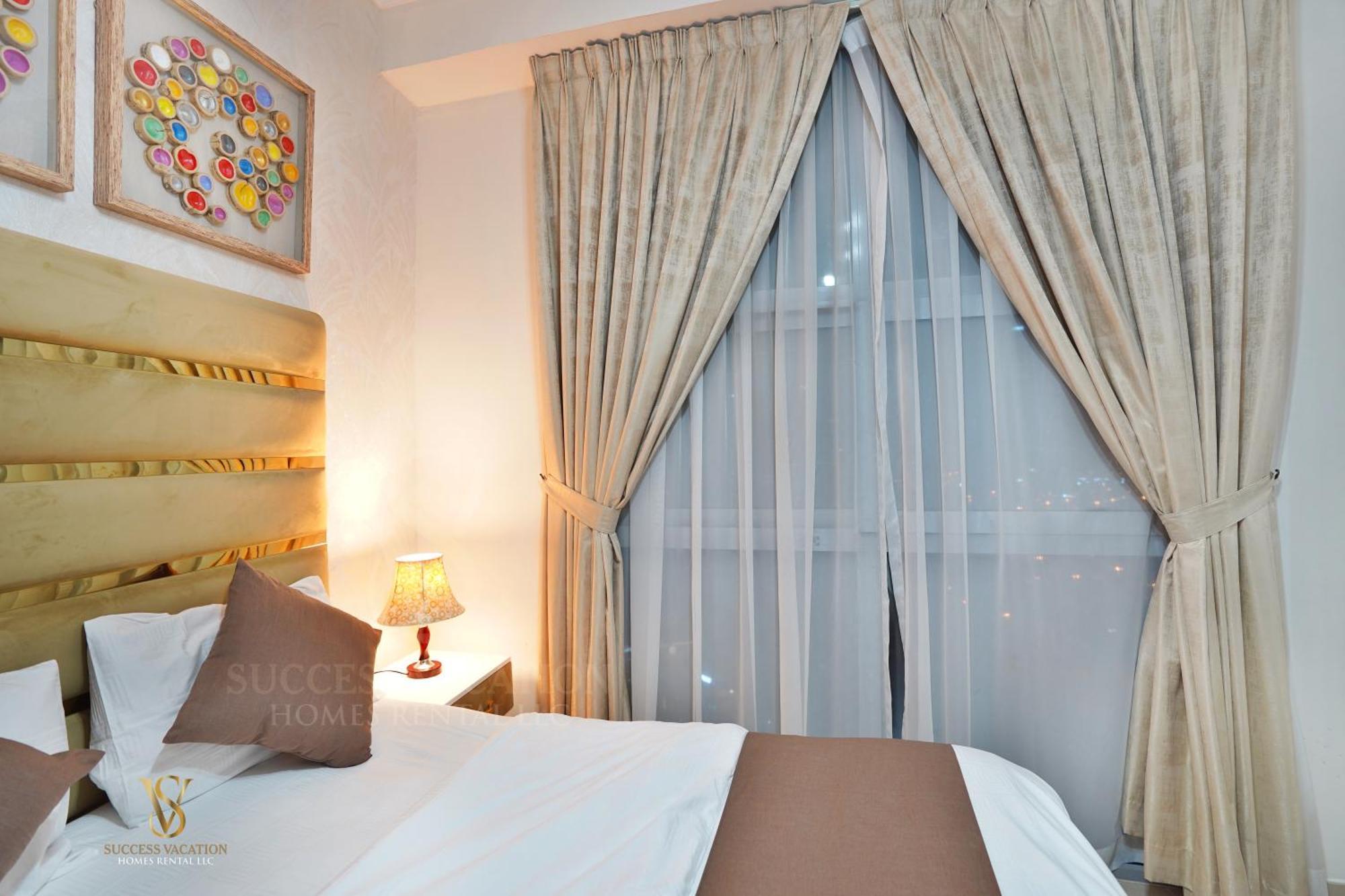 Success Luxury Apartment - 5 Min Away Marina Corniche - Free Housekeeping Provided Everyday-24-7 Staff Available For Services Dubai Exterior foto